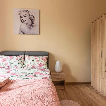 Apartament 45M2 - Sunny & Quiet-Very Close To Auschwitz Museum ! Exterior photo