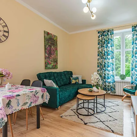 Apartament 45M2 - Sunny & Quiet-Very Close To Auschwitz Museum ! Exterior photo