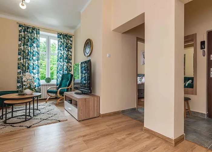 Apartament 45M2 - Sunny & Quiet-Very Close To Auschwitz Museum !