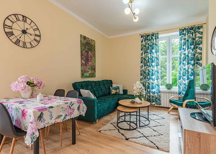 Apartament 45M2 - Sunny & Quiet-Very Close To Auschwitz Museum !