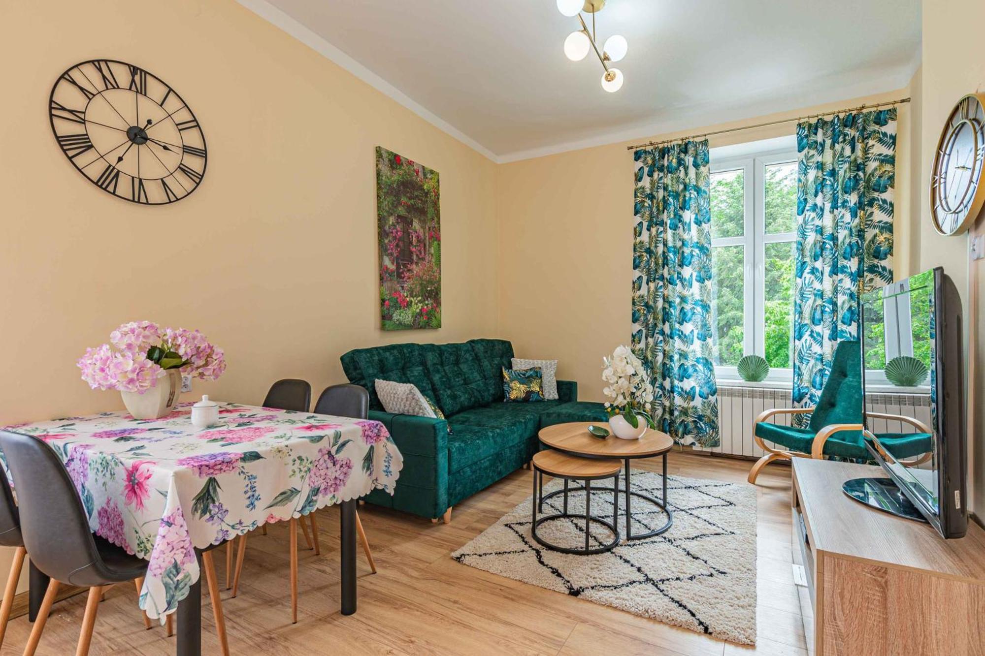 Apartment 45m2 - Sunny & Quiet-very Close To Museum ! Oswiecim